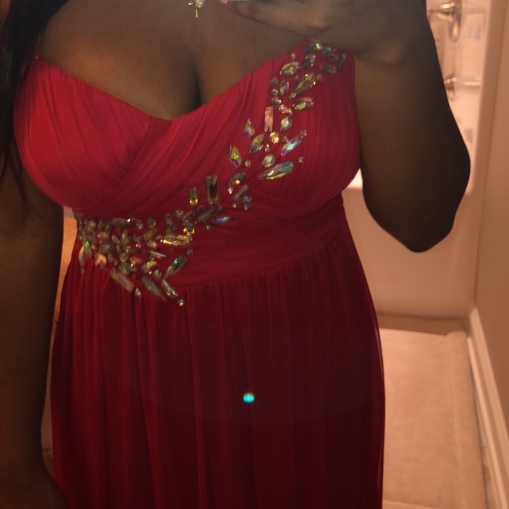 PROM DRESS AND PROM SHOES! - Picture 7 of 8
